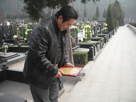 楊霽暉院長考察德陵